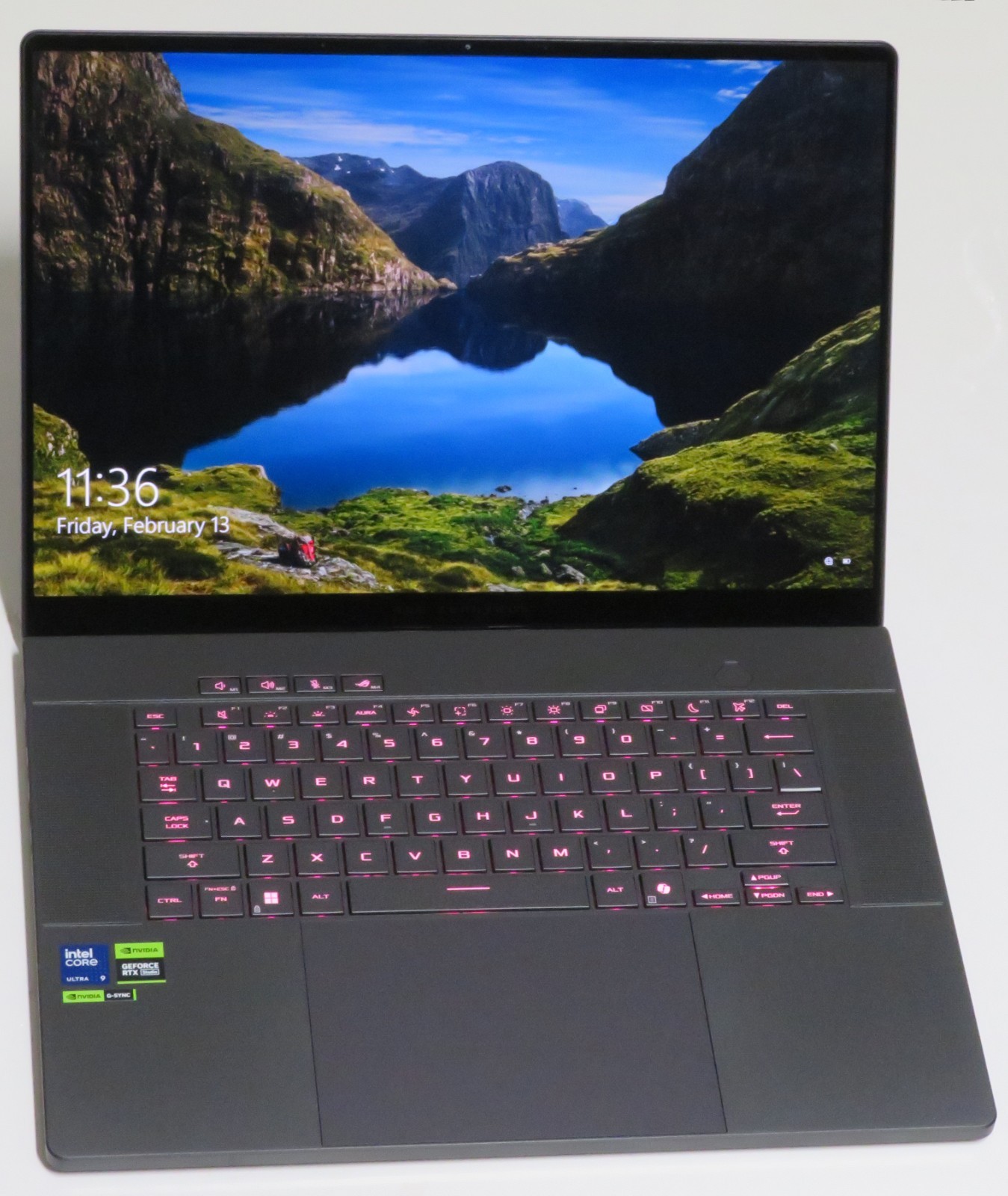 Asus ROG Zephyrus G16 16″2.5K Gaming Notebook Ultra 9 285H 16GB RAM 1TB RTX 5070