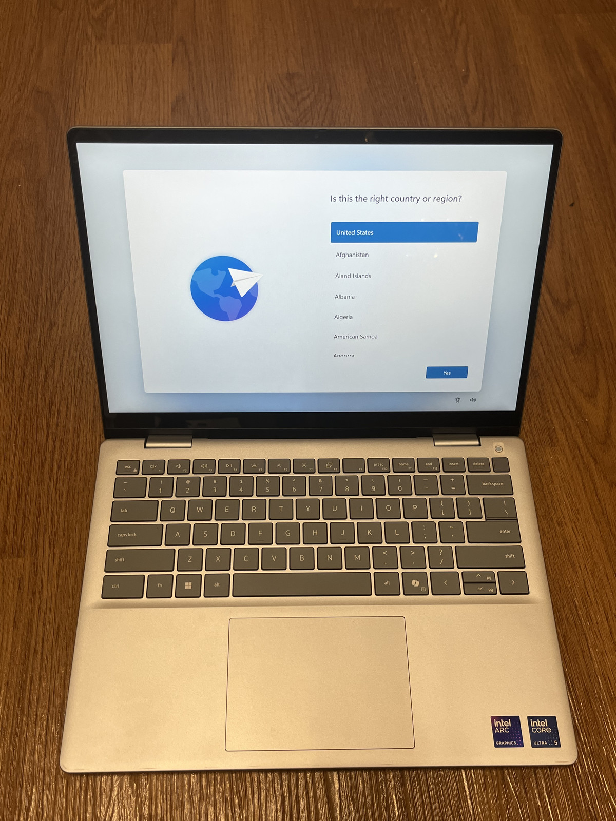 Dell 14 Plus 2-in-1 Ice Blue Touchscreen Laptop with 14.0″ Display