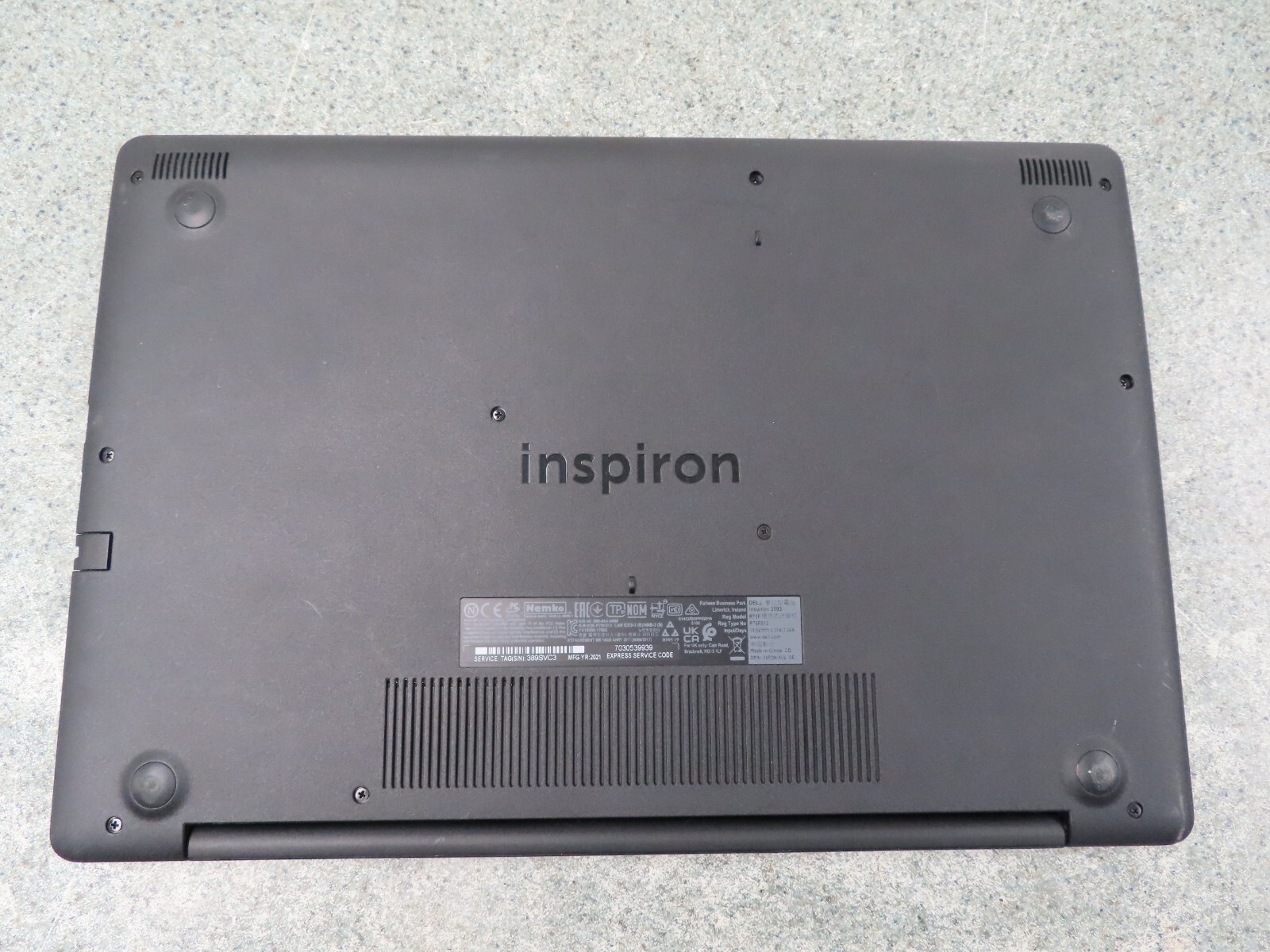 Dell Inspiron 3593 15.6″ Intel Core i3-1005G1 @ 1.20GHz – 4GB RAM