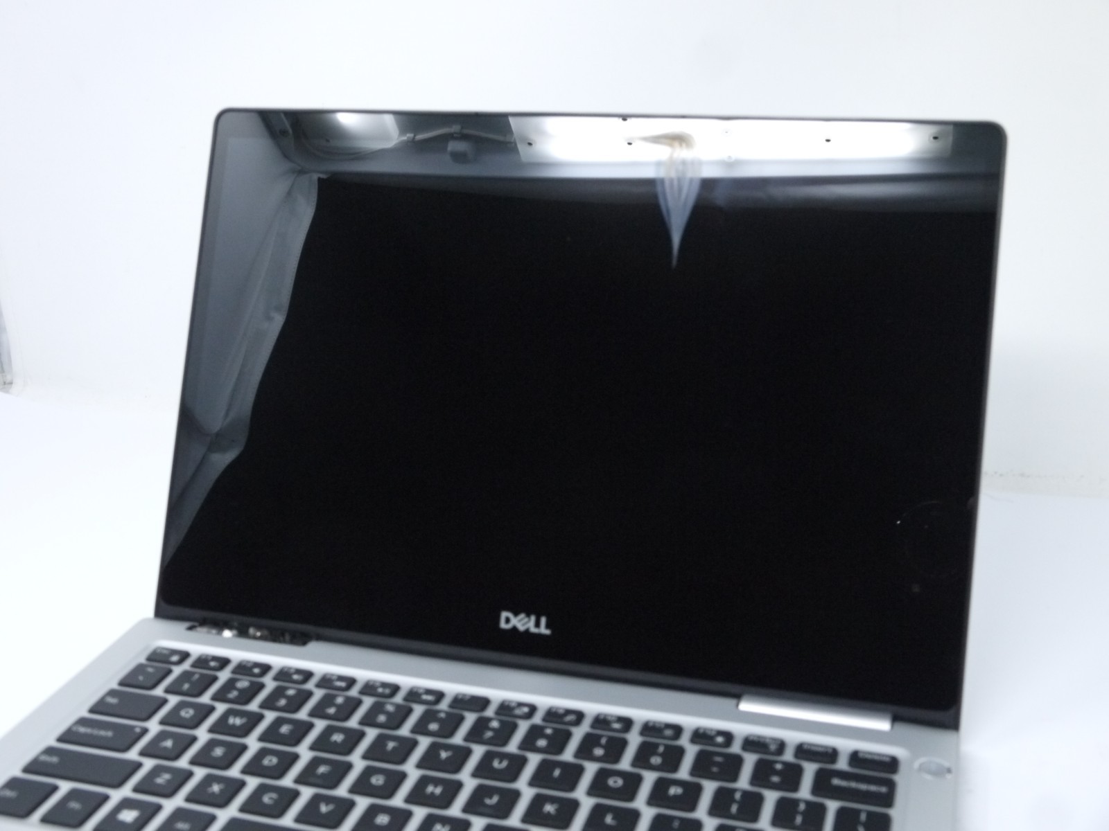 Dell Inspiron 7370 13″ Laptop – Core i7-8th / 8GB / 240GB SSD – New Batt – Read