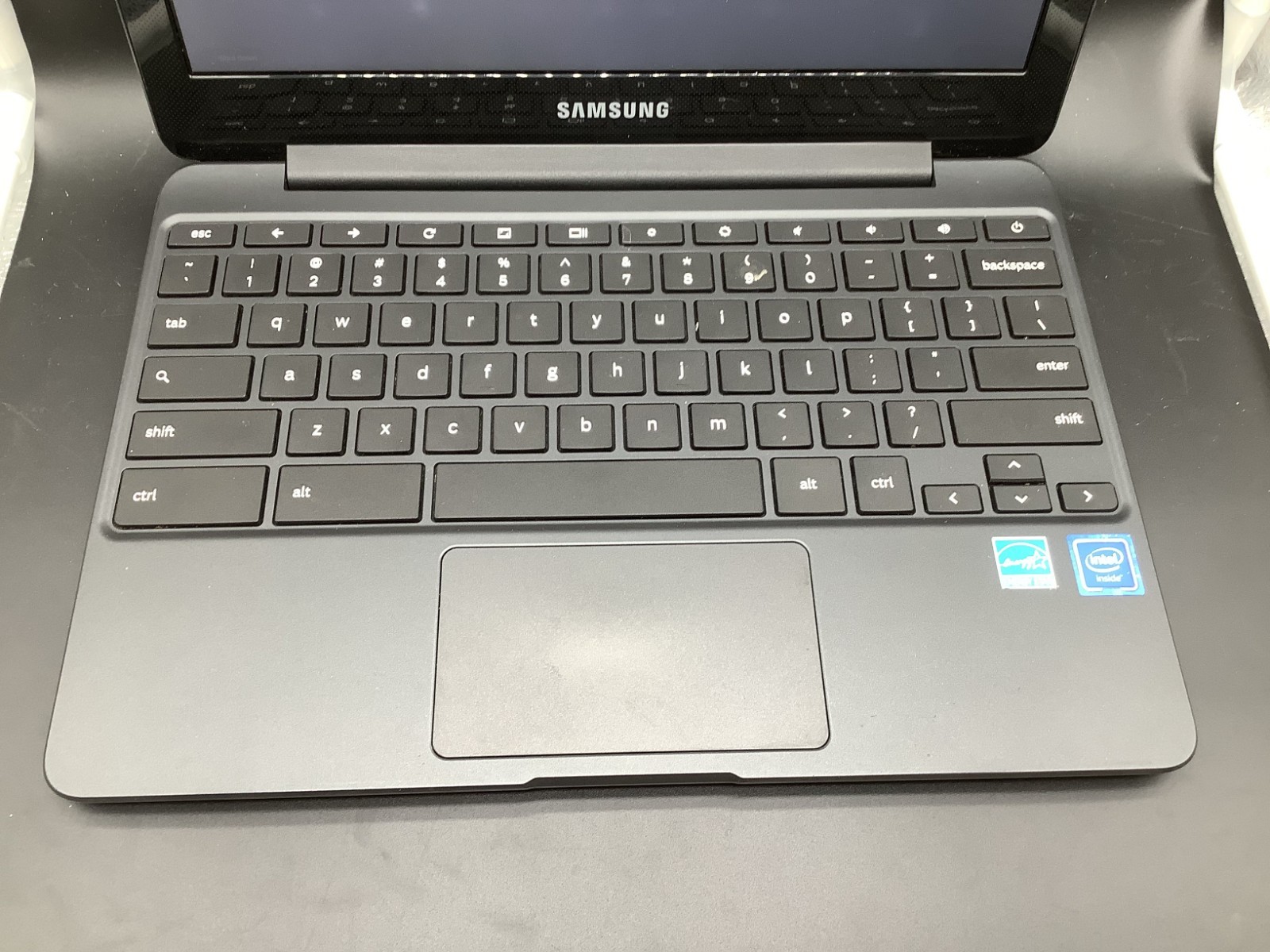 Samsung Chromebook XE500C13 Laptop 11.6″ N3060 @ 1.6GHz 16GB SSD 4GB RAM