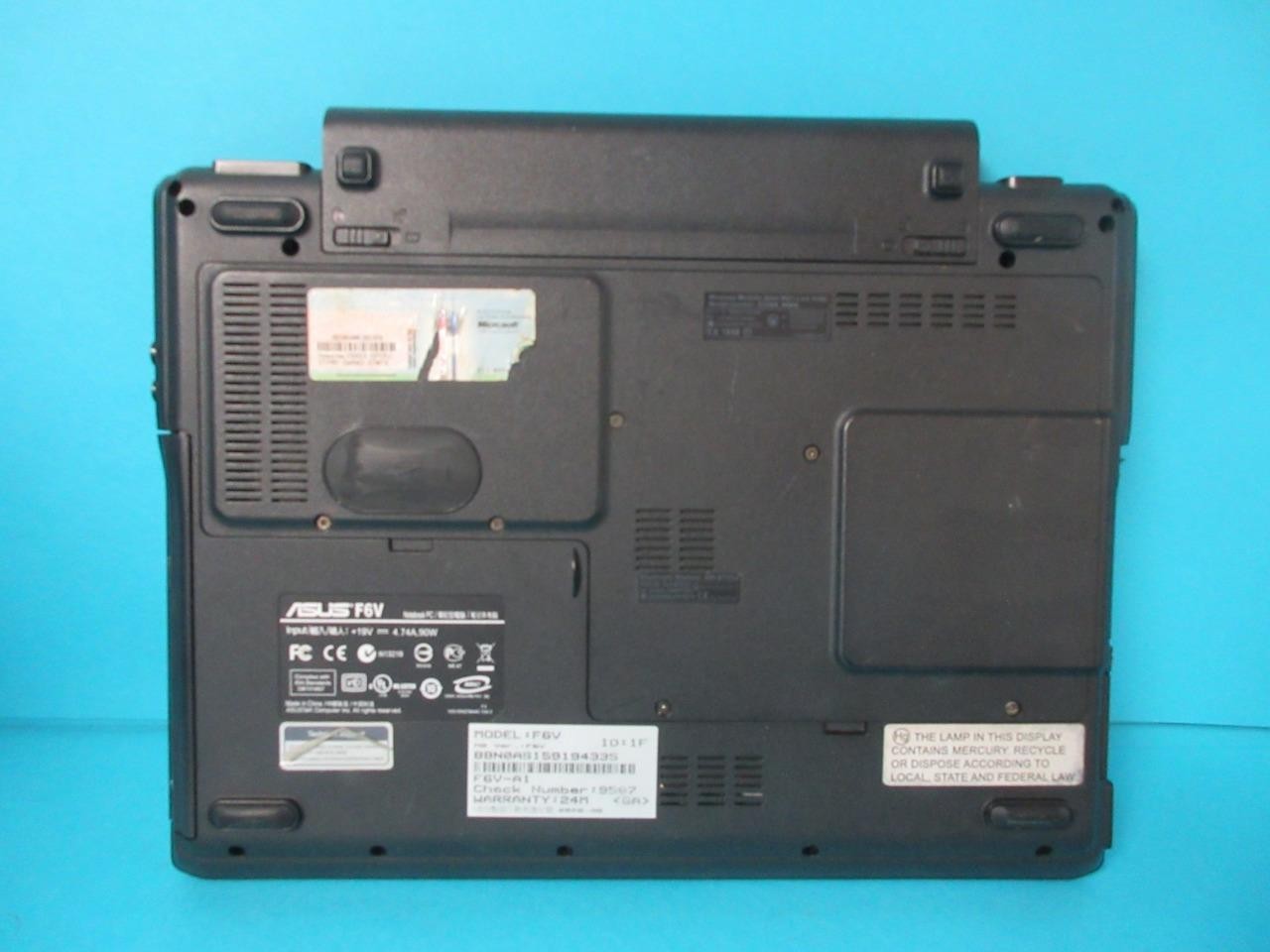 ASUS F6V Laptop DUO P8600 13.3″ WXGA 320GB 4GB Memory