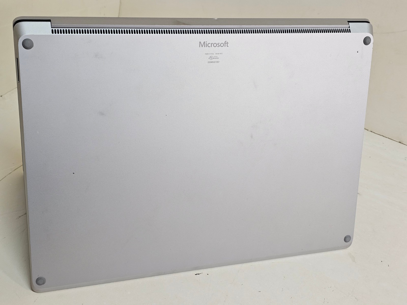 Microsoft Surface Laptop 3 1872 – i5-1035G7 8GB 128GB SSD – 15″ Touchscreen – SP