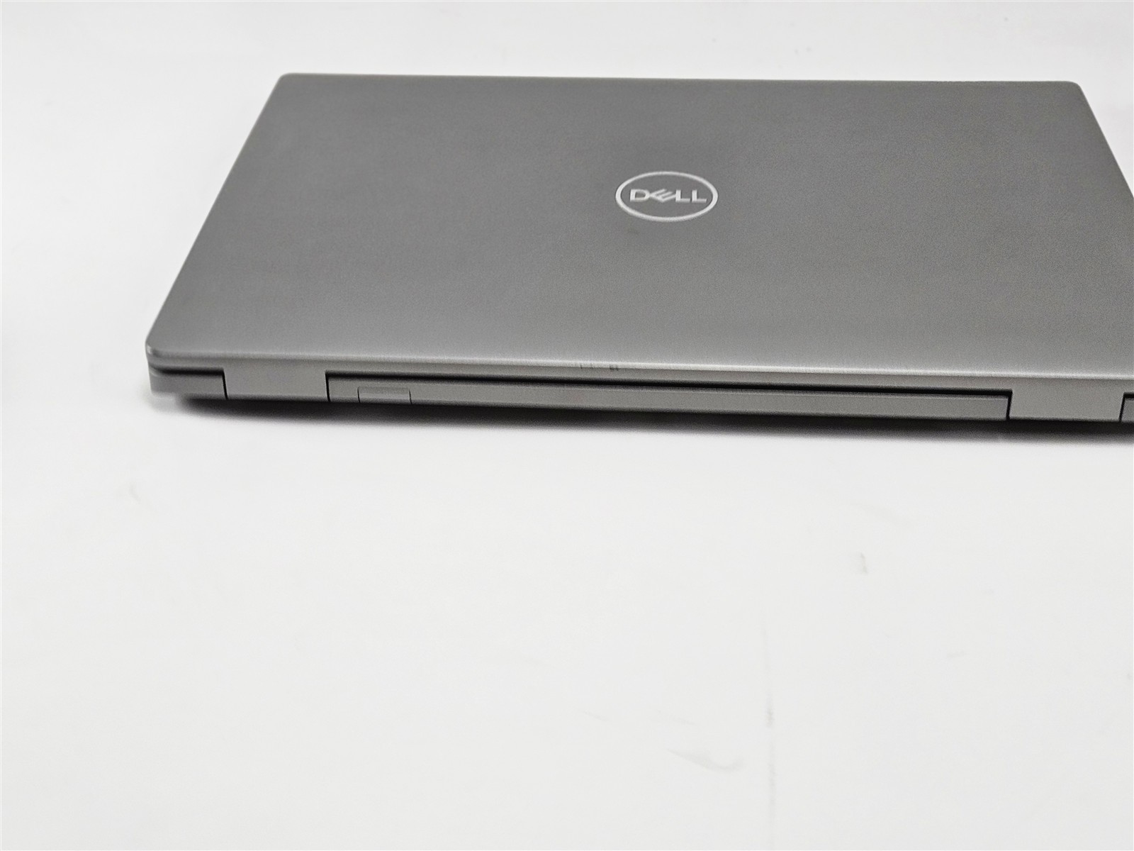 Dell Latitude 5530 15.6″ Core i5-1235U 16GB 256GB SSD Intel UHD business