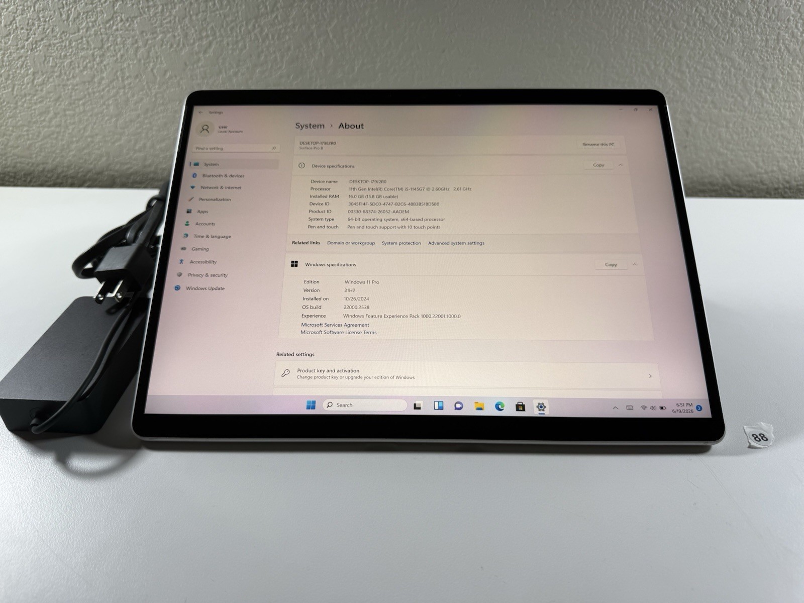 Microsoft Surface Pro 8 (1982) i5-1145G7 – 16GB RAM – 256GB 120Hz – Win 11 Pro