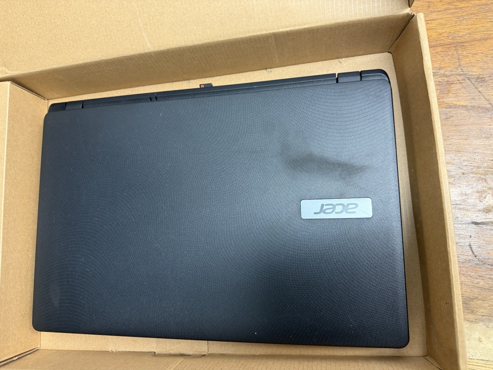 Acer Aspire5 Laptop 15 Start ES 1-512-P9GT. S/N NXMRWAA010448107606600