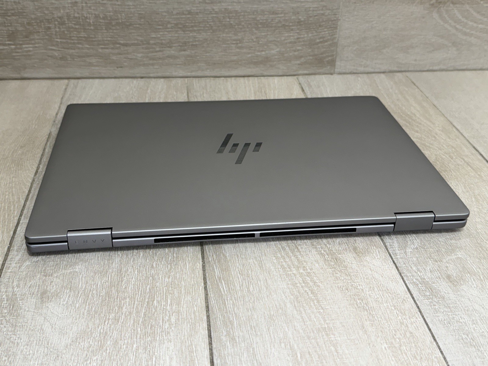 HP Envy x360 2-in-1 16-ad0013dx 16″ Touch Ryzen 5 8640HS 8GB RAM 512GB SSD