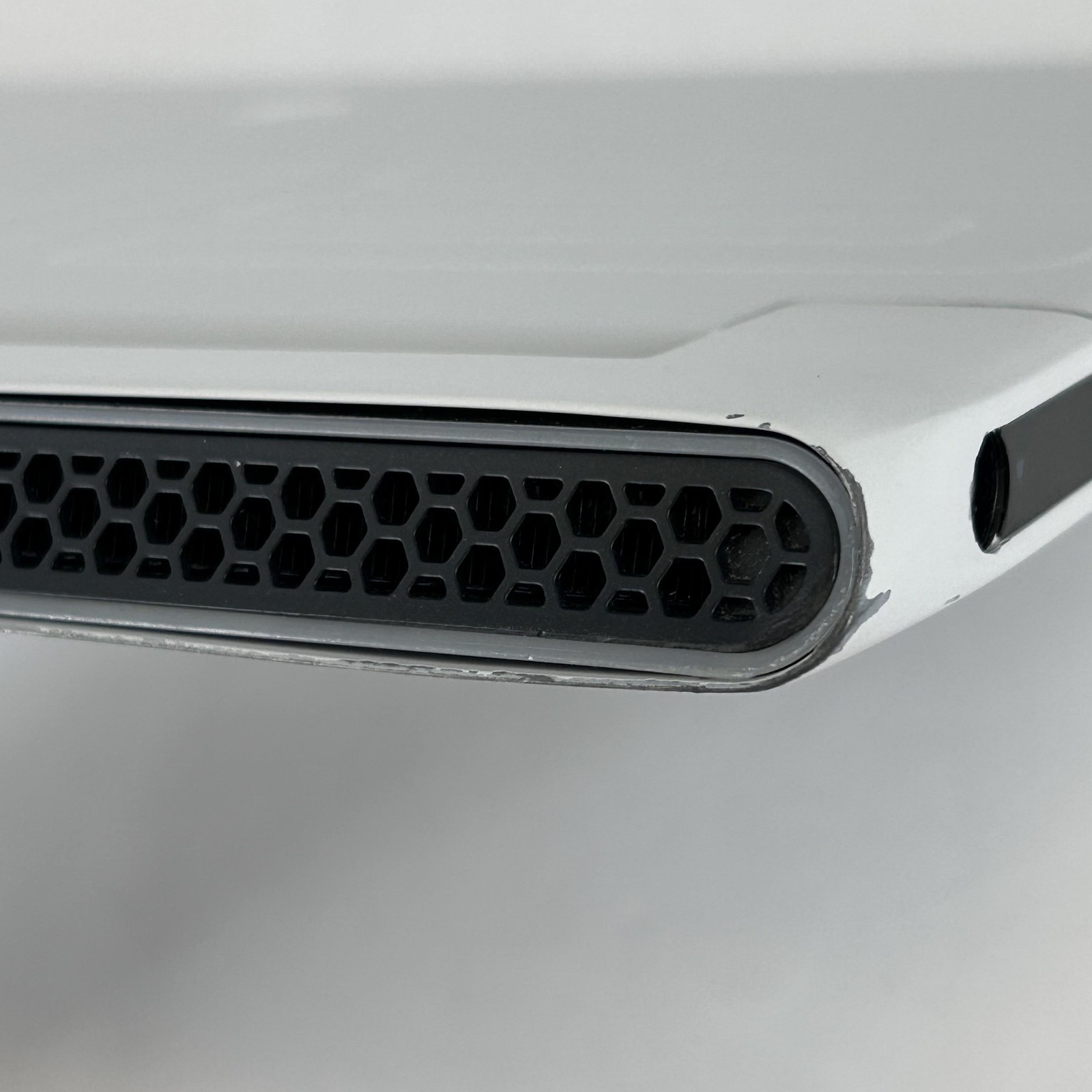 Dell Alienware X15 R2 165Hz FHD 2.3GHz i7-12700H 16GB 1TB RTX 3070 Ti FRAME GAP