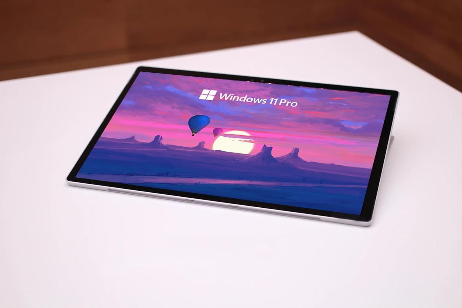 Microsoft Surface Pro 5 Tablet PC, 12.3″ Touchscreen (2736 X 1824) Tablet, Intel