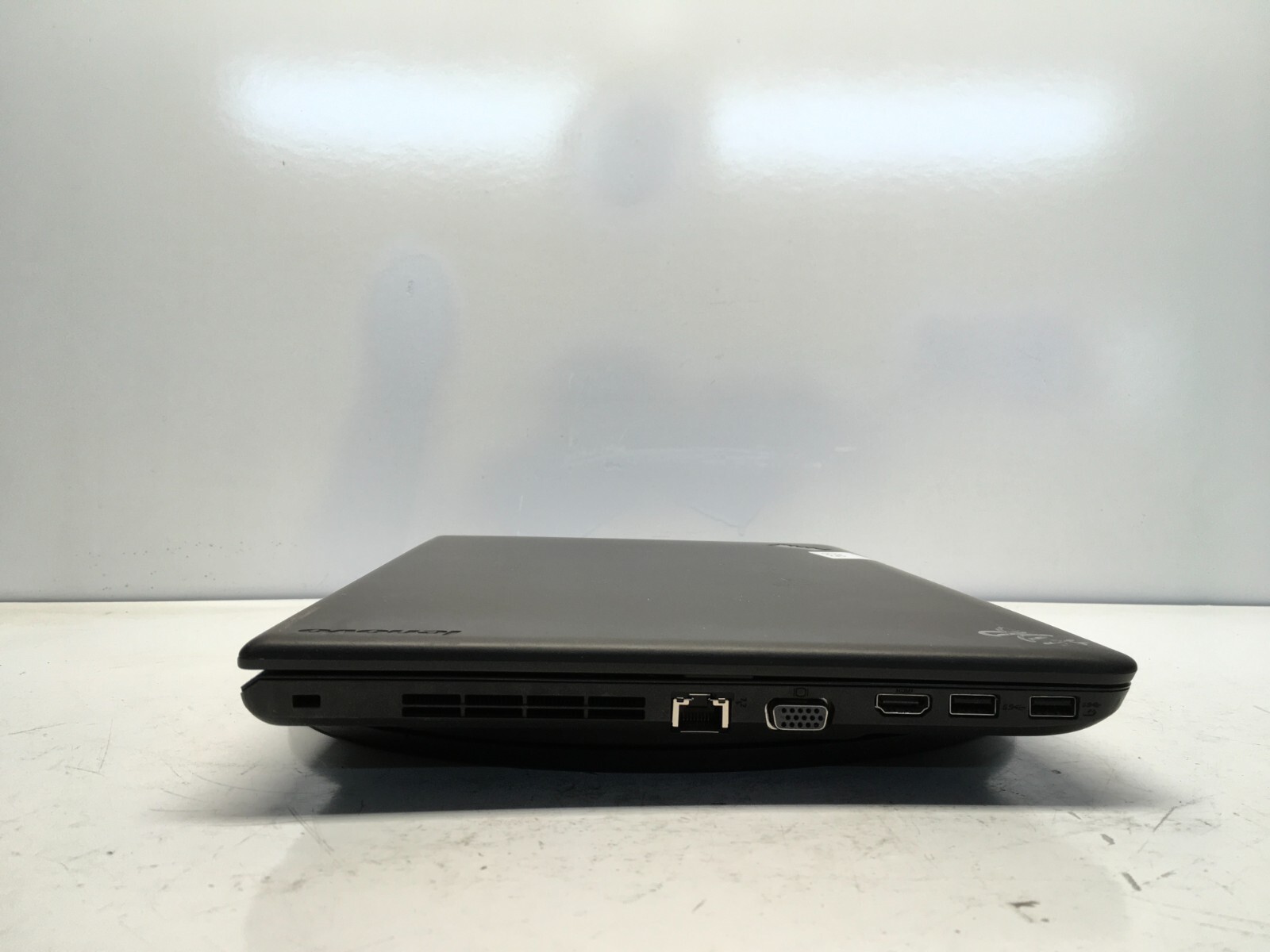 Lenovo ThinkPad E560 Intel i3-6100U 2.3GHz 4 GB NO HDD