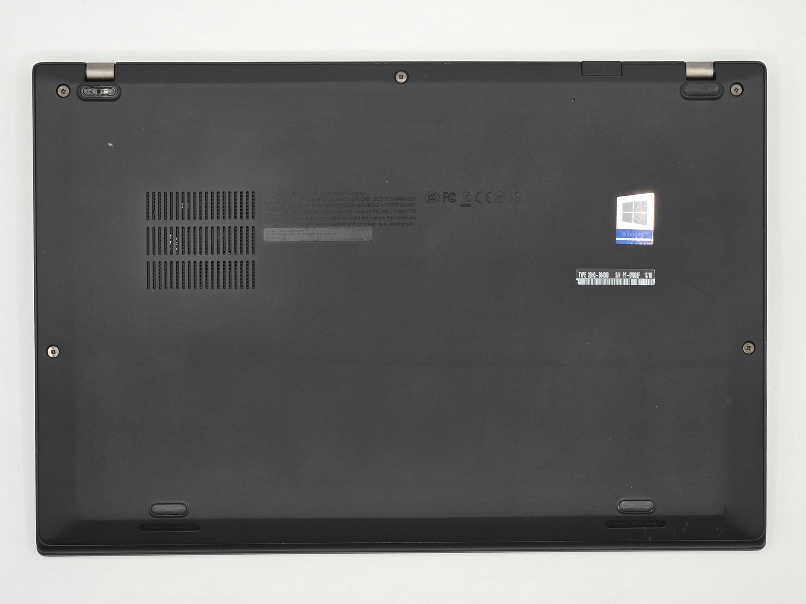 Lenovo ThinkPad X1 Carbon 5th Gen 14″ FHD I7-6500U 256GB SSD 8GB W10P Webcam