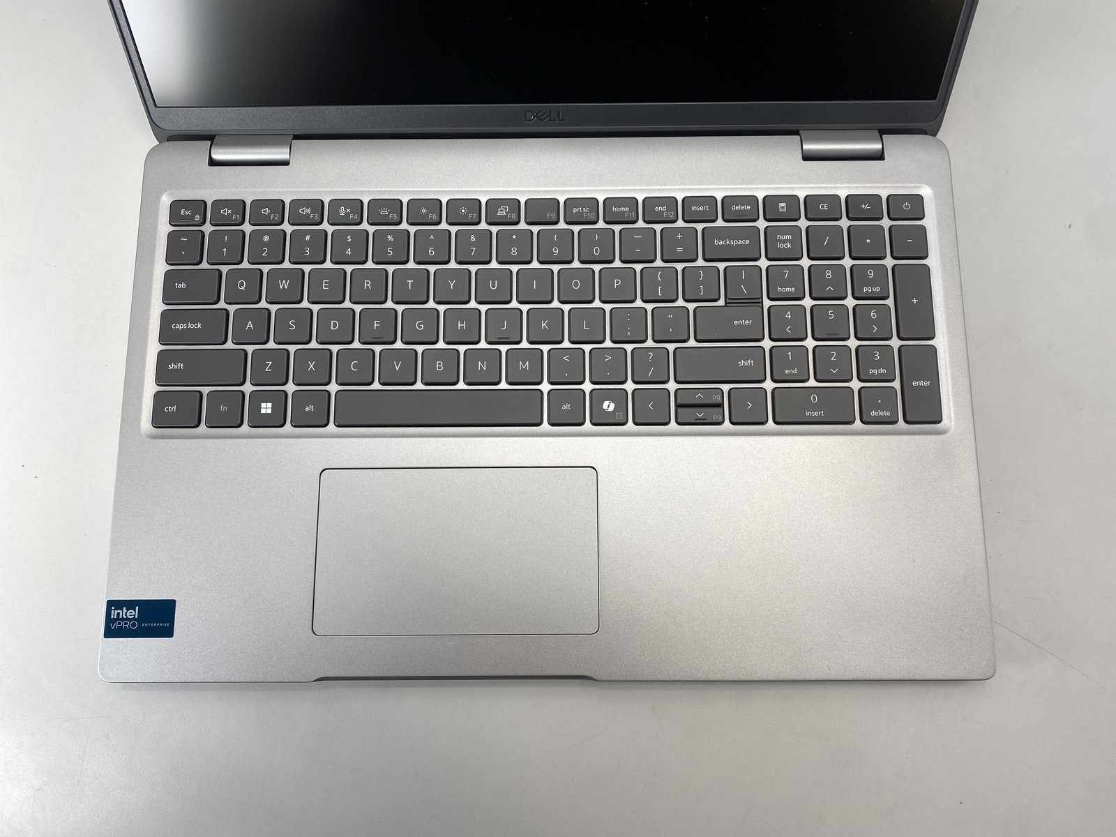Dell Laptop Latitude 5550 15.6″ Intel Core Ultra 7 165U 512GB – Gray