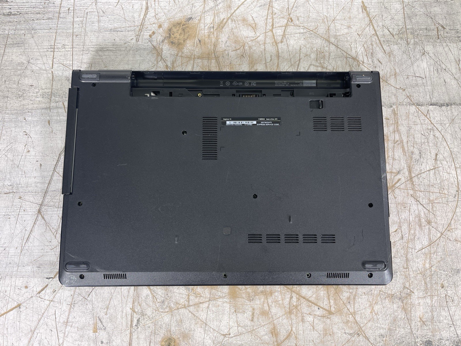 DELL INSPIRON 15 3555 AMD E2-6110 @ 1.5 GHz, NO RAM, NO HDD/OS – (PARTS)