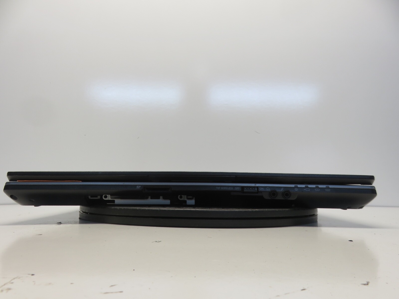 Fujitsu LifeBook E752 Intel i5-3340M 2.7GHz 2 GB NO HDD No Batt