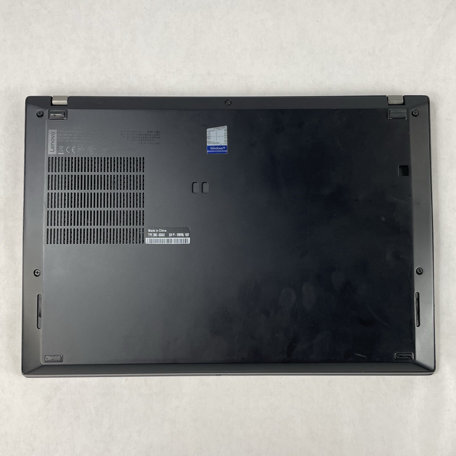 Lenovo ThinkPad T490s 14″ i5-8365U 1.60 GHz 8 GB RAM No SSD/OS/AC – Logo