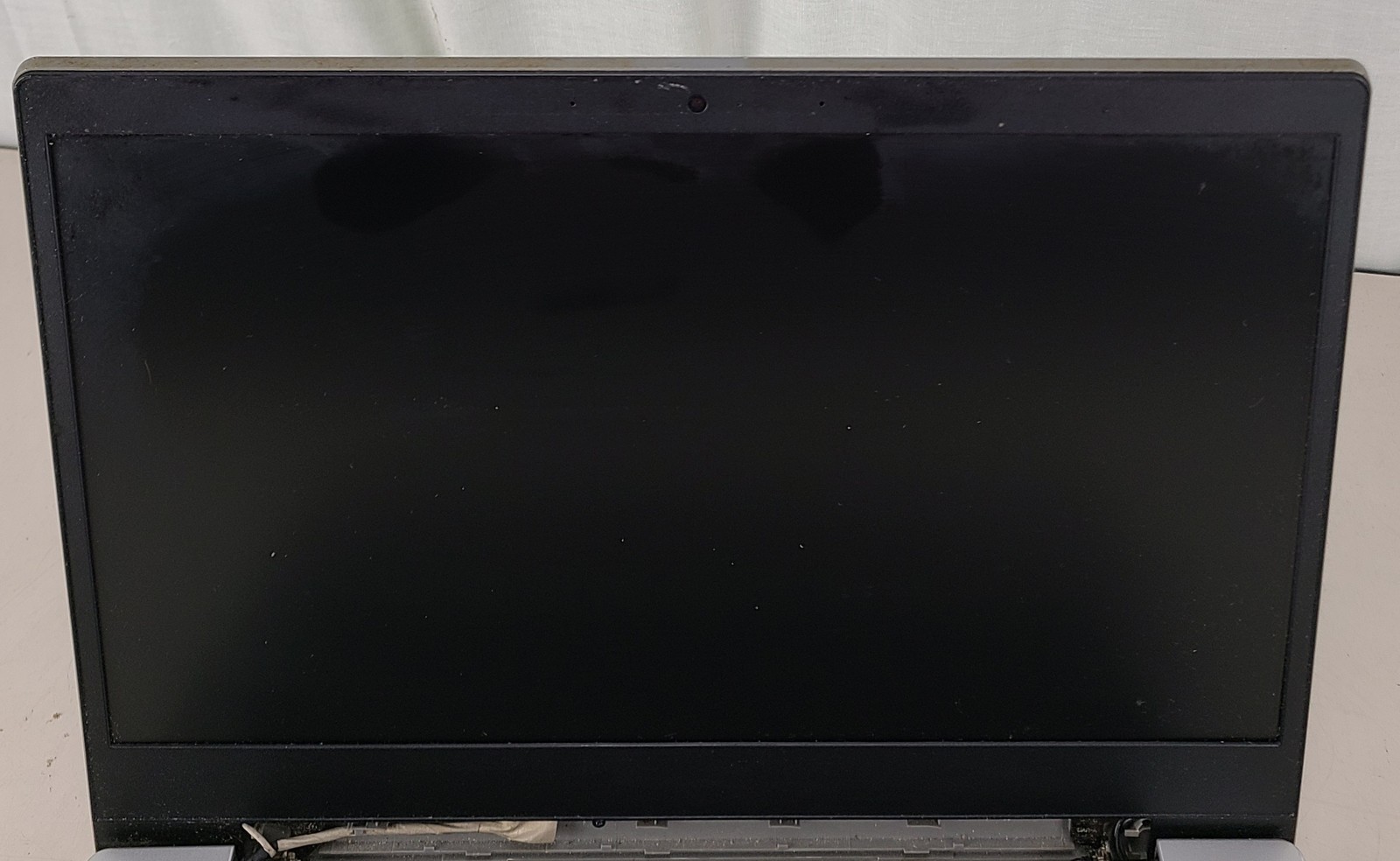 FOR PARTS Lenovo IdeaPad Slim AMD A6-9220e 4GB 64GB HDD WIN 10 HOME