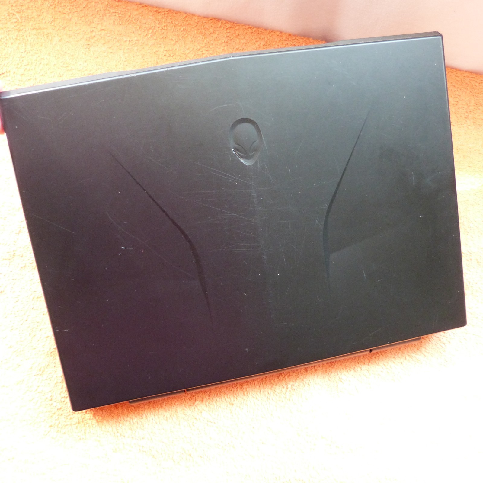 Alienware M11x R1 11″ Premium SUB Netbook l 500GB Windows 7 l 4GB RAM HDMI