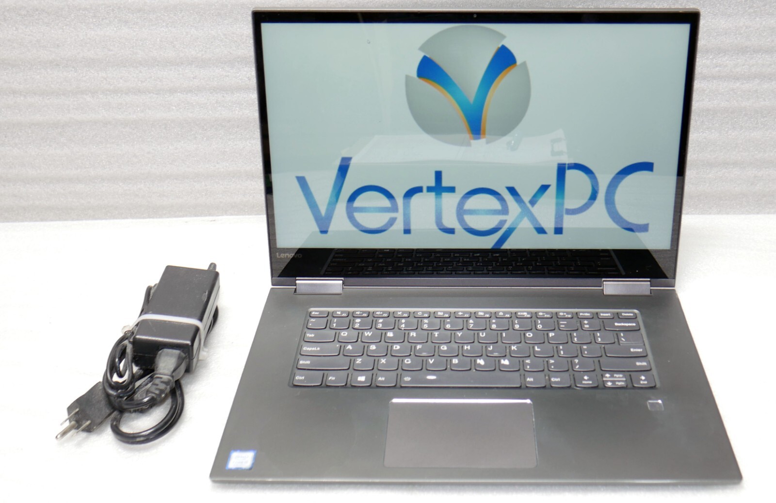 15.6″ FHD 2-in-1 Lenovo Yoga 730-15IKB Core i5-8250U 8GB 256GB SSD Windows 10