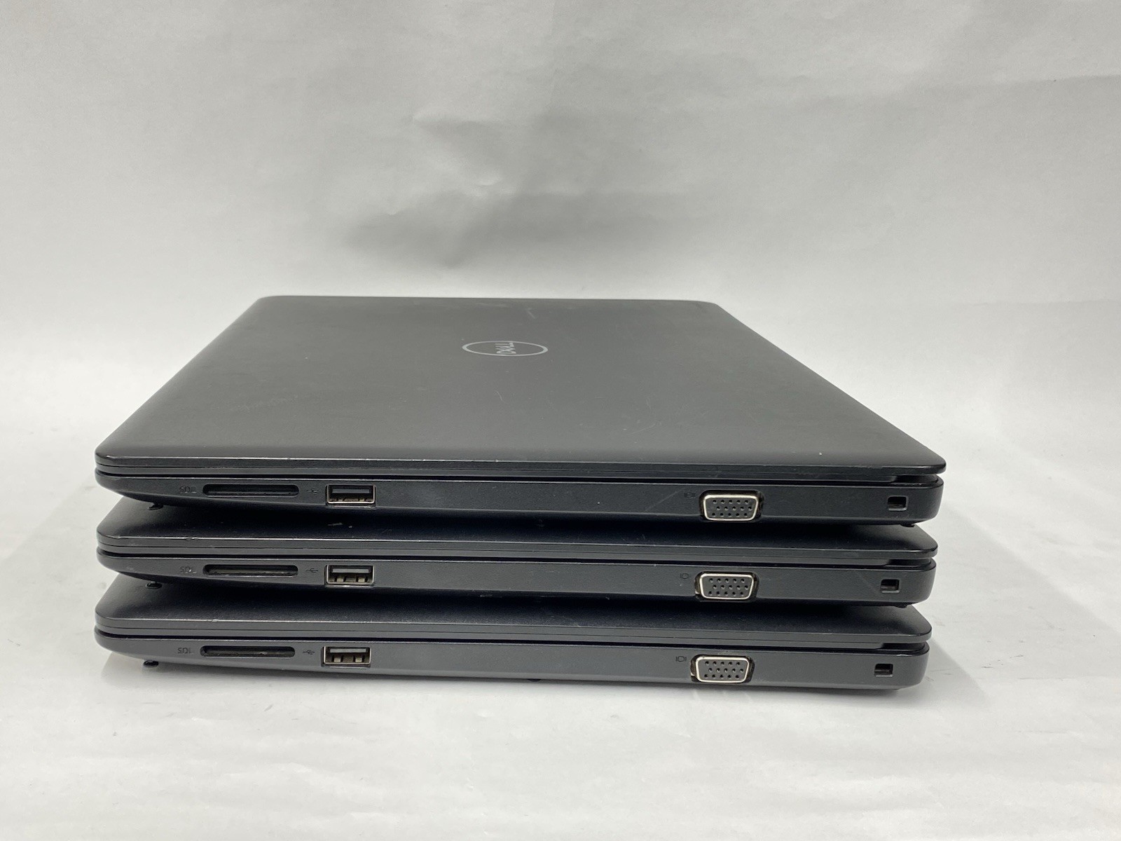 Lot of (3) Dell Latitude 3490 – FHD – i5-8250u – No RAM/SSD/OS – READ