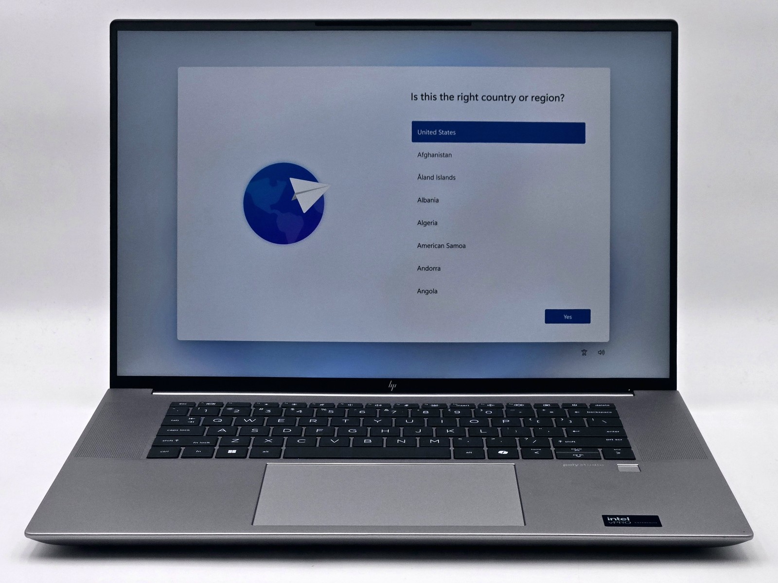 ZBook Studio G11 16″ UHD 4K+ ULTRA 7 165H 512GB 32GB W11P RTX 1000 Ada 120Hz WTY