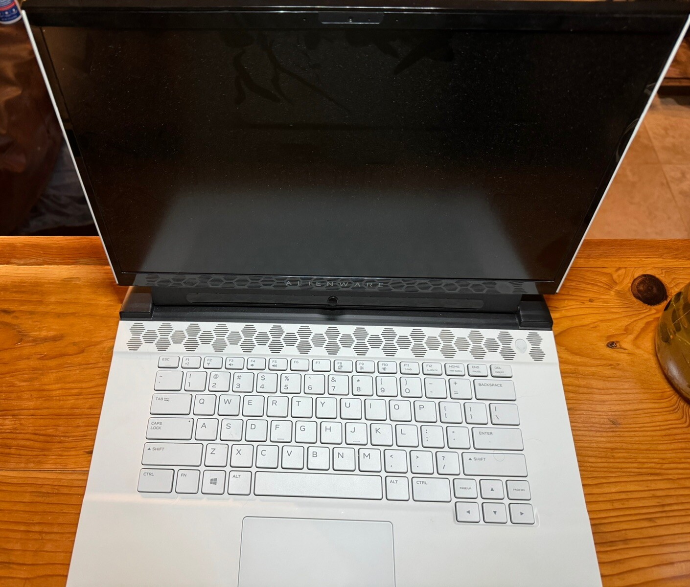 Alienware – M15 15.6″ Gaming Laptop RTX 2060