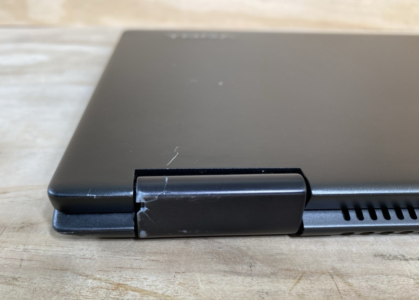 LENOVO YOGA 710-15IKB INTEL CORE I7-7500U@2.9GHz/256GB SSD/16GB RAM/W11H/READ