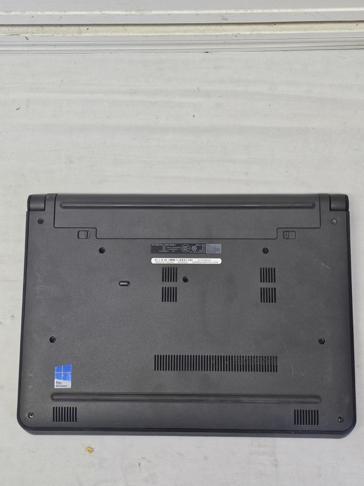 Dell Latitude 3350 Laptop – Celeron 3125u 4GB RAM – 1TB HDD – BAD BATT – Win 10