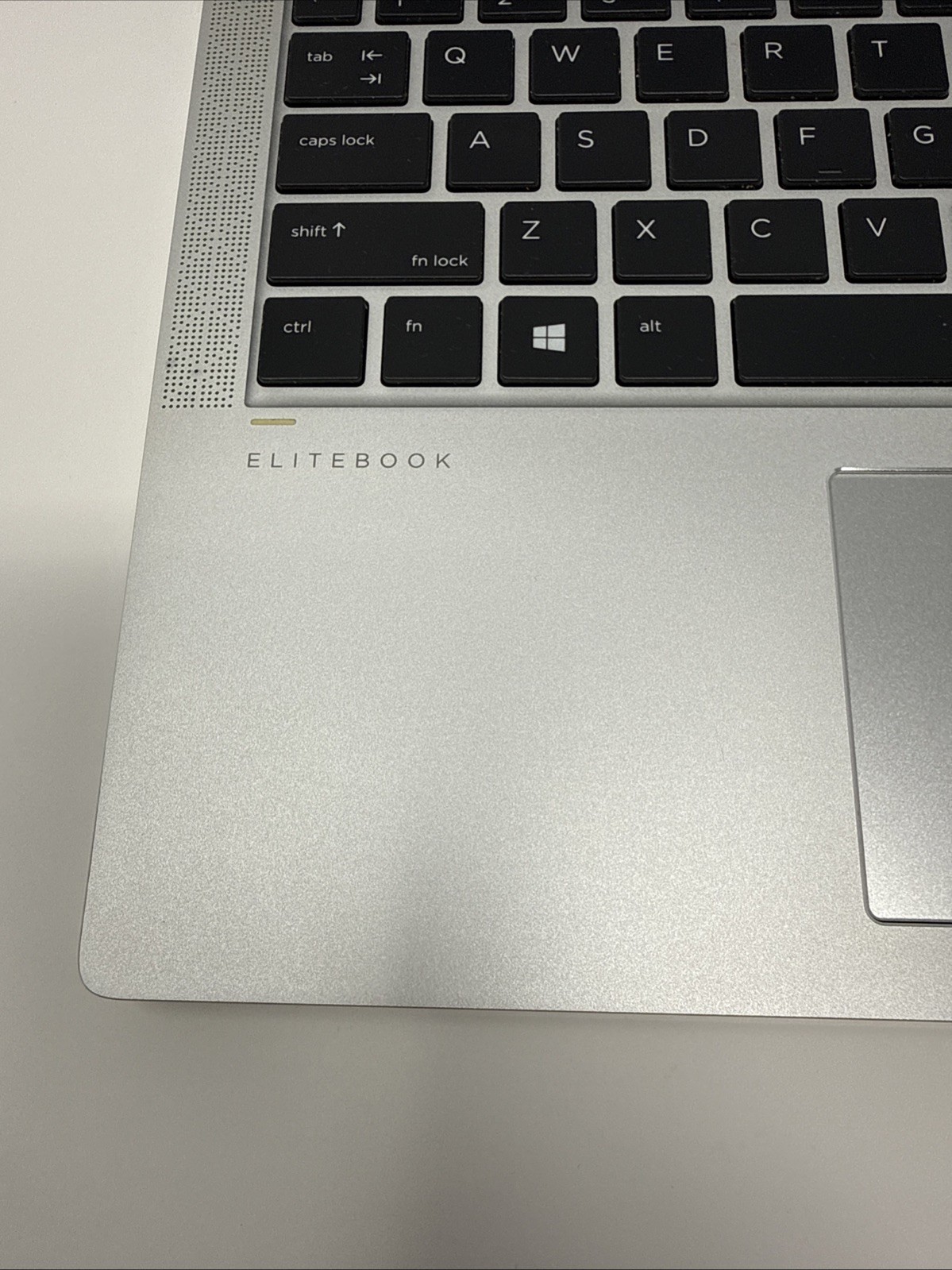 HP EliteBook x360 1040 G6 (Intel Core i5 8th Gen @ 1.60GHz, 8GB RAM, 256GB SSD)