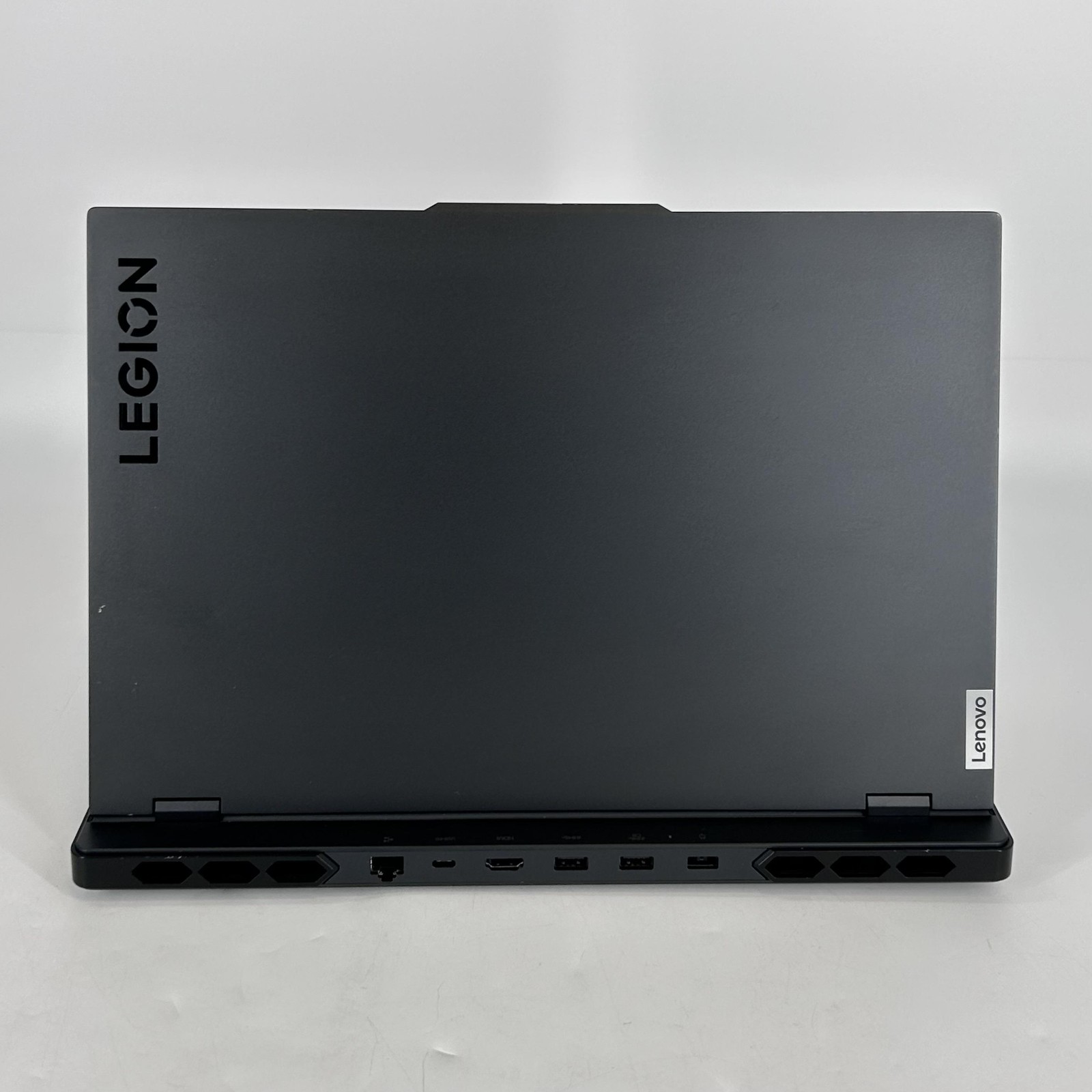 Lenovo Legion Pro 7i Gen 8 16 240Hz QHD+ 2.2GHz i9-13900HX 32GB 1TB SSD RTX 4080