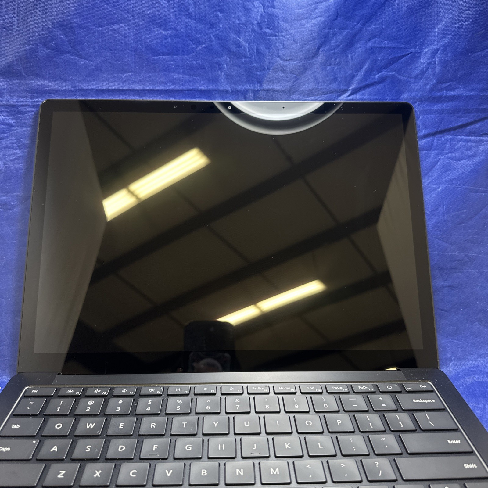 Microsoft Surface Laptop 3 13.5” 16GB 512GB i7-1065G7 1.30GHz Win 11 Pro