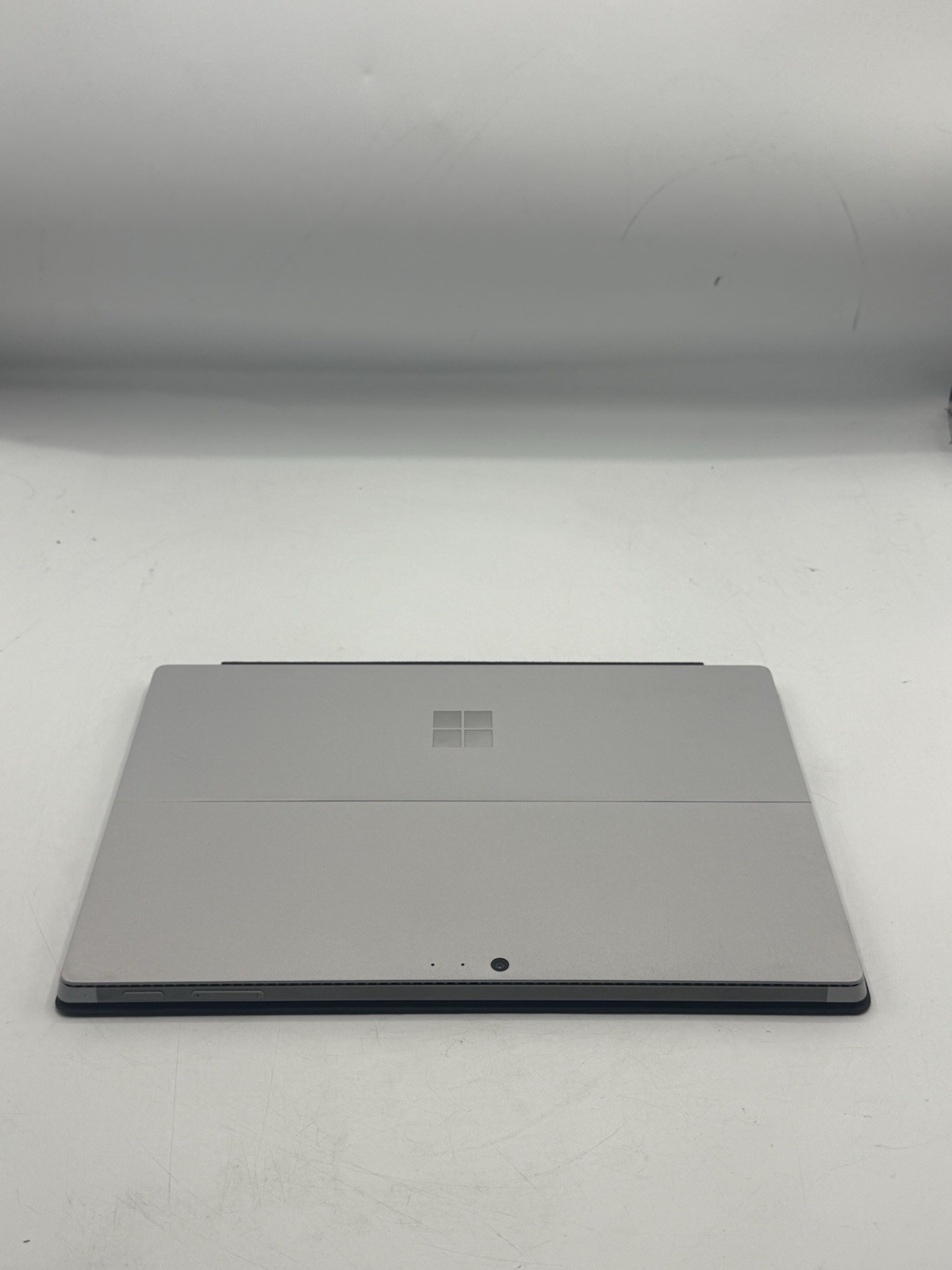 Microsoft Surface Pro 4 1724 12.3” Intel M3-6Y30 4GB RAM 128GB SSD Win10P