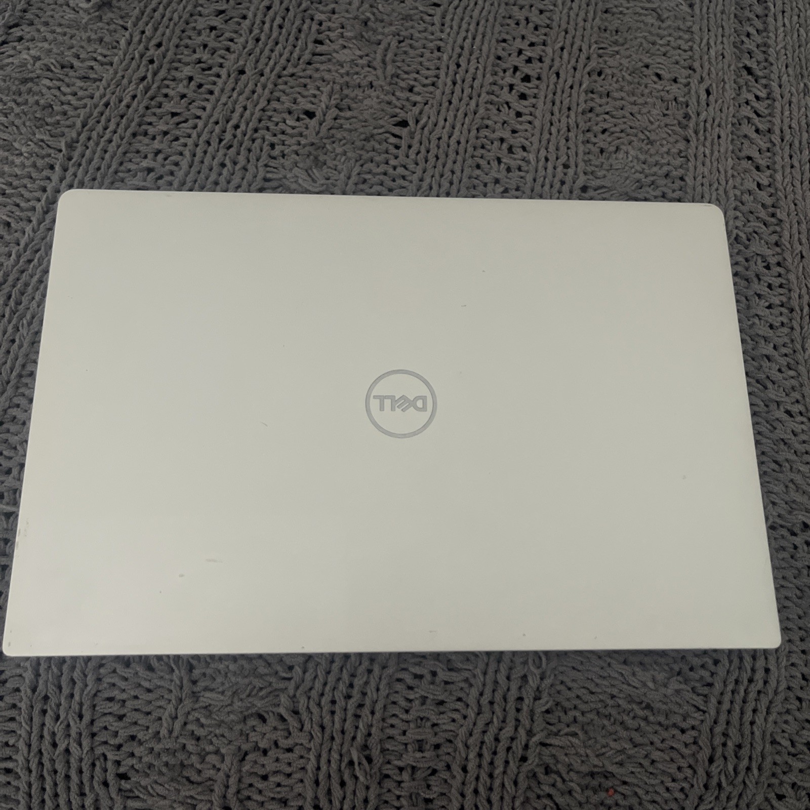 Dell XPS 13 Intel Core i7 1.8Ghz 16GB RAM 512GB SSD Platinum Silver