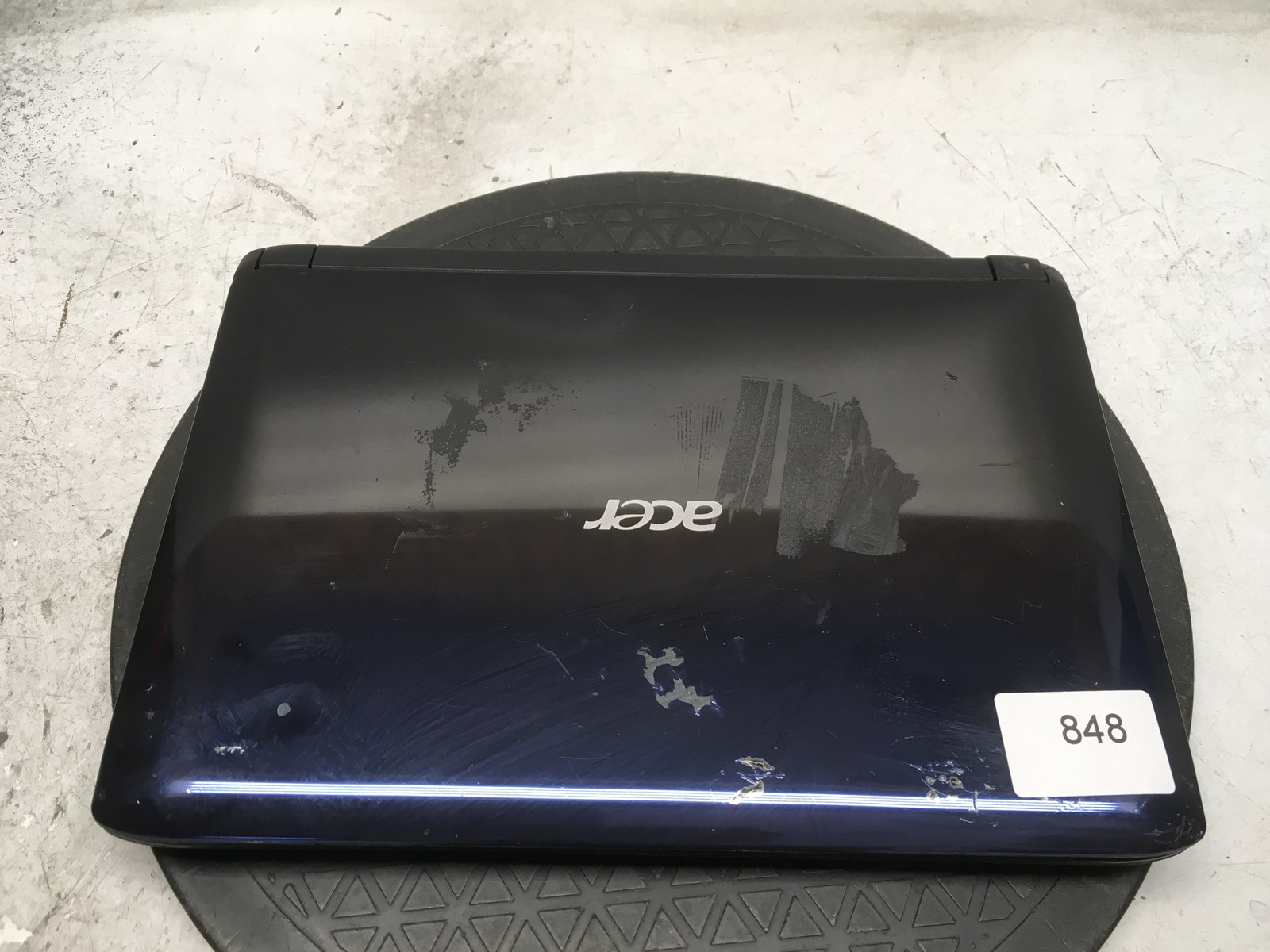 Acer Aspire One NAV50 Intel Atom N450 1.66GHz 1 GB NO HDD No Batt