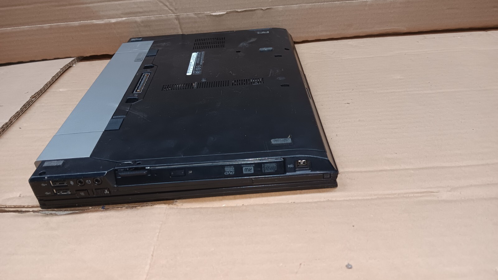 Dell Latitude E6400 Laptop Windows 7 pro Operating system intel Core 2 Duo 4 GB