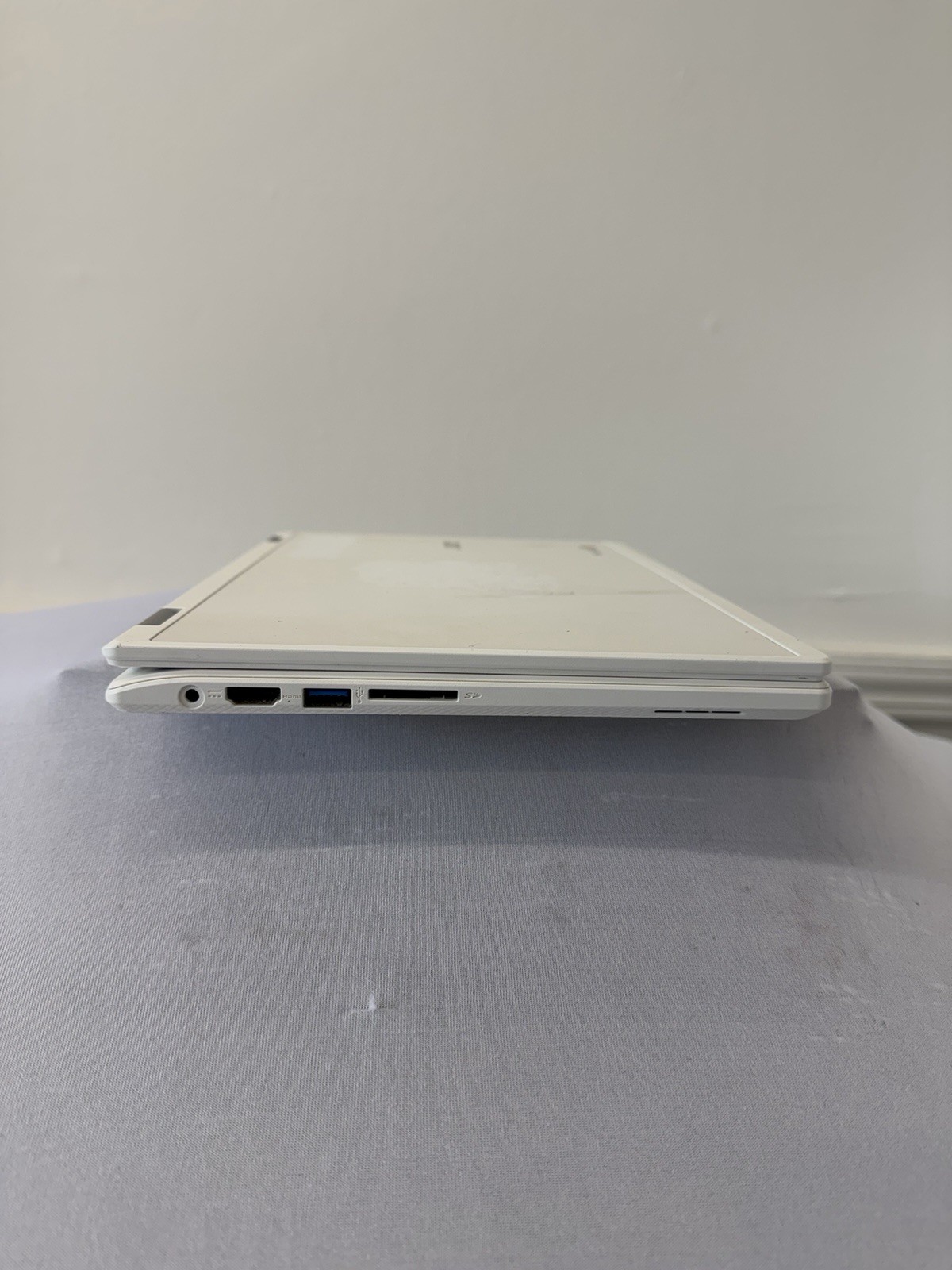 Acer Chromebook R11 CB5 132T Laptop – Good Screen – Intel Celeron N3060-Read Des