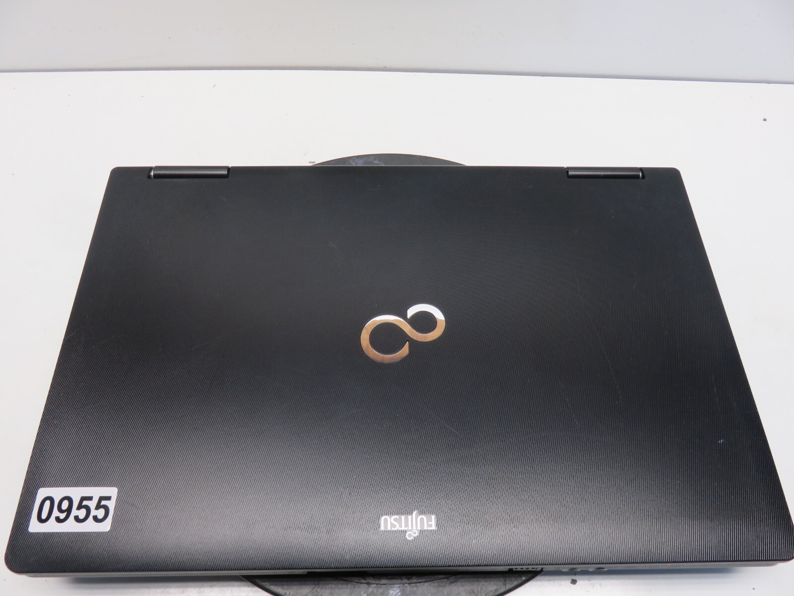 Fujitsu Lifebook E751 Intel Core i5-2520M CPU 2.50GHz 2GB NO HDD No Batt
