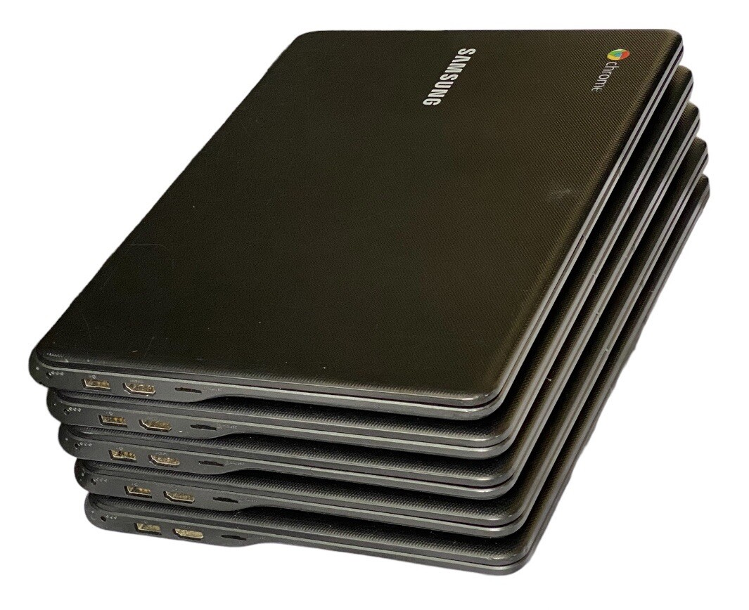 Samsung Chromebook 3 ‎XE500C13 11.6” (16GB SSD Intel Celeron N3050 1.6GHz)