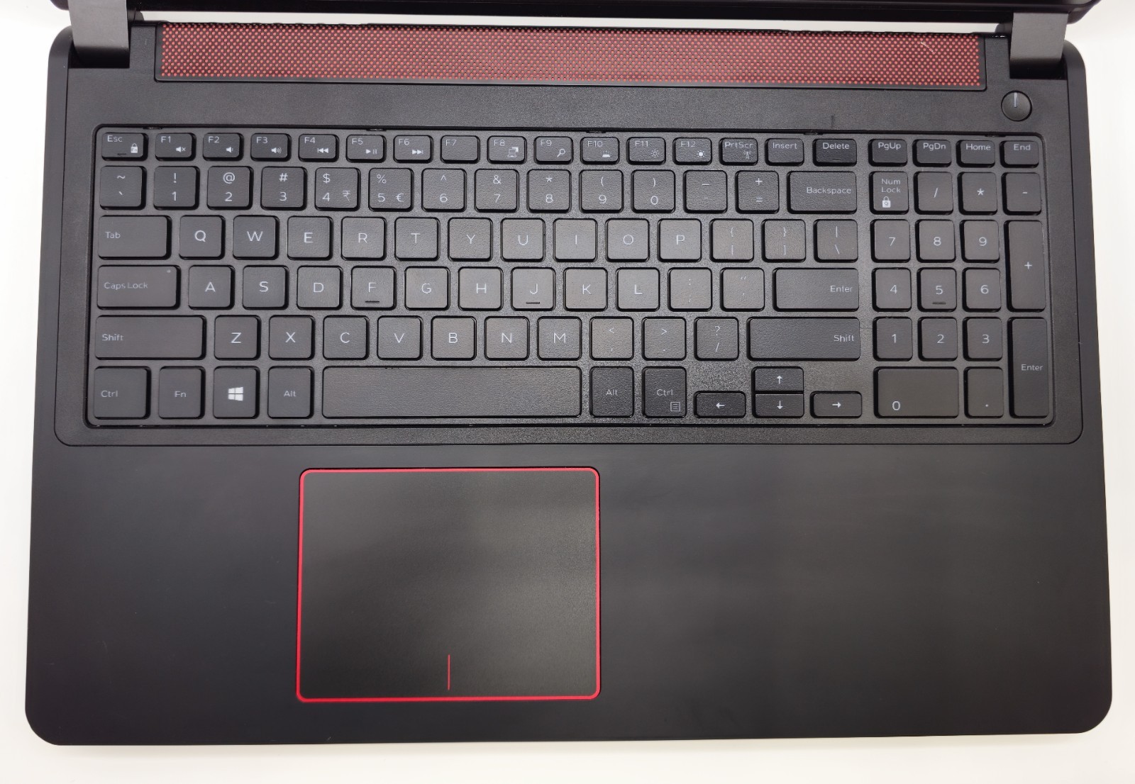 Dell Inspiron 15 5577 | i7-7700HQ | 1TB NVME | 16GB RAM | GTX 1050 | Win 11 Home