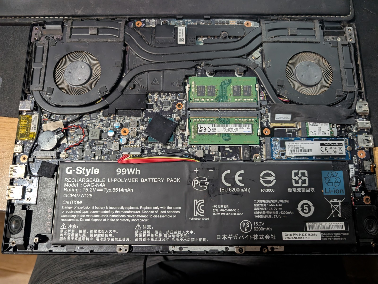 GIGABYTE AERO 15 – 15.6″ 4K OLED – i7-10870H – RTX 3060 GPU – 16 GB – 512 GB