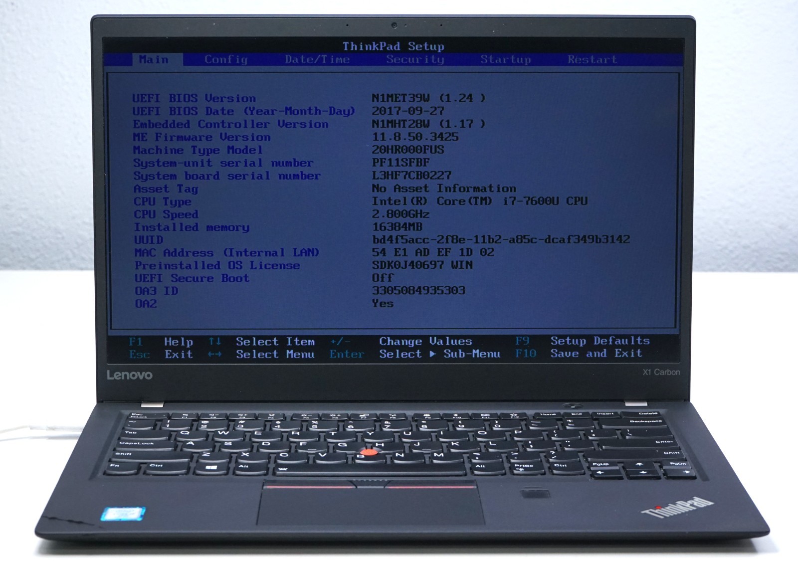 Lenovo ThinkPad X1 Carbon 5th Gen 14″ FHD Intel Core i7-7600U 16GB RAM (No SSD)
