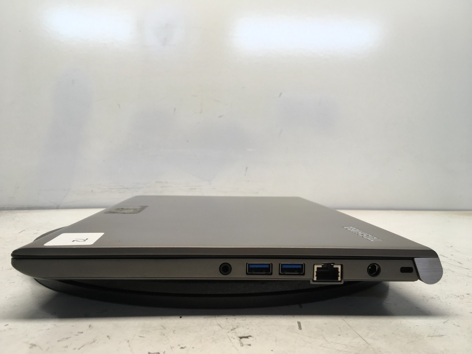 Toshiba Tecra Z40-B1420 Intel Core i7-5600U 2.6GHz 4 GB NO HDD