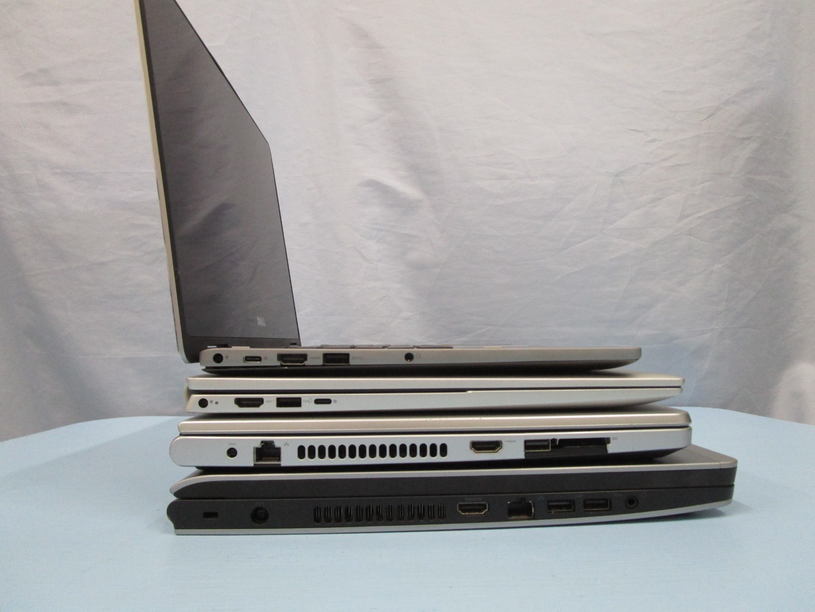 (Lot of 4) Dell Inspiron 7378/5620/5559/5748 – For Parts Only – Minus Hard drive