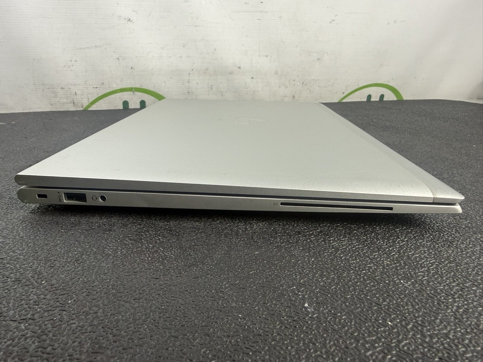 HP EliteBook 850 G7 15.6″ i7-10510U 1.8GHz 16GB DDR4 256GB SSD w/ AC Adapter