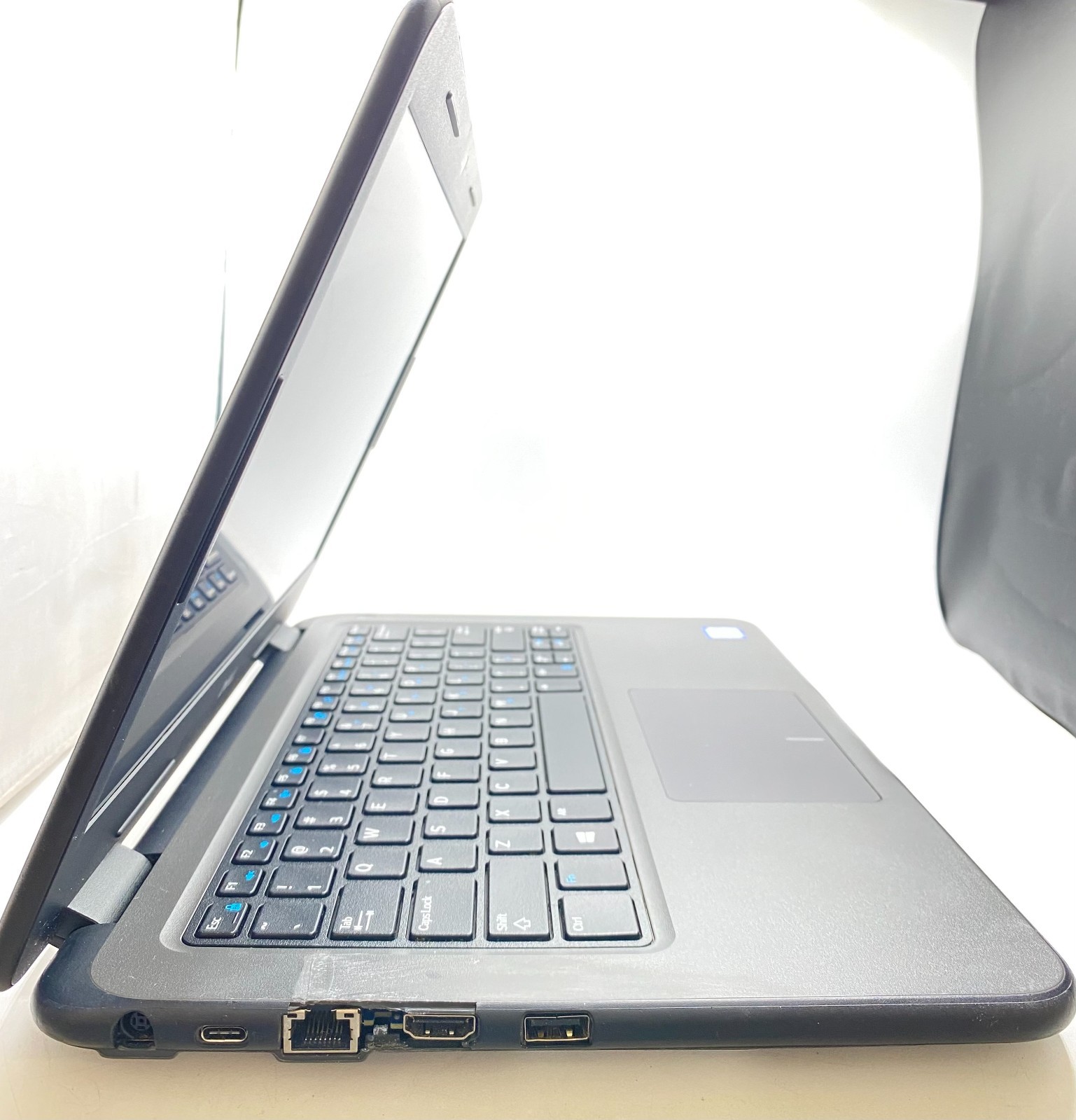 Dell Latitude 3310 13.3″ Laptop Intel Core i5-8265U 1.60GHz 8GB RAM 256GB SSD