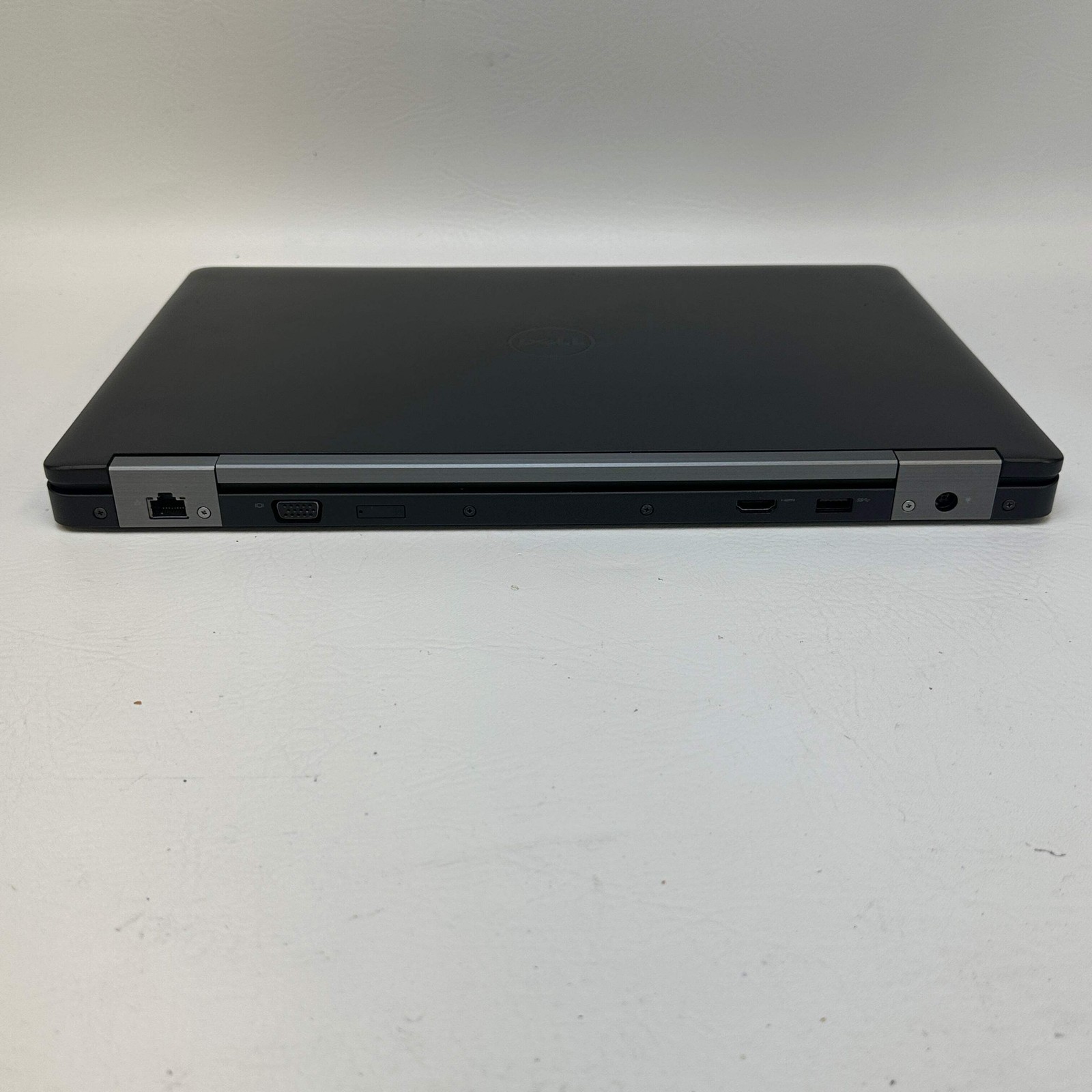 Dell Latitude E5570 15.6″ i7-6820HQ 2.7GHz 16GB RAM 256GB SSD AMD Radeon R9