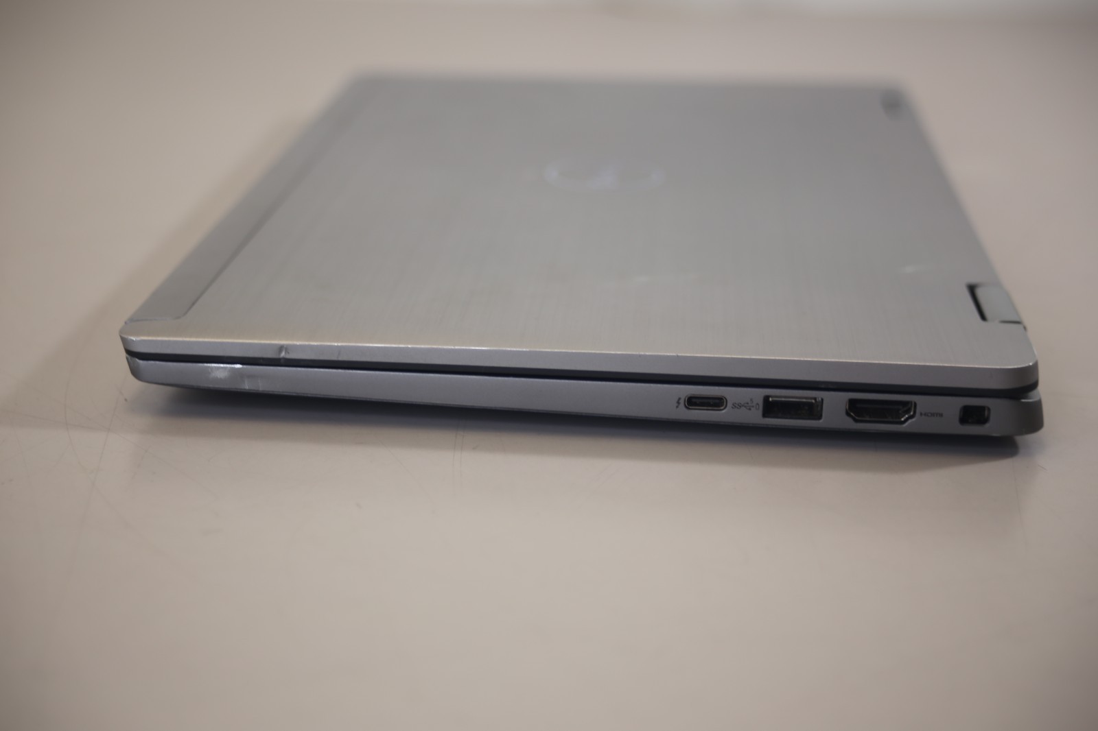 Dell Latitude 7430 Core i7-1265U 16GB Ram 256 GB NVMe Win 11P 2-in-1 Touchscreen