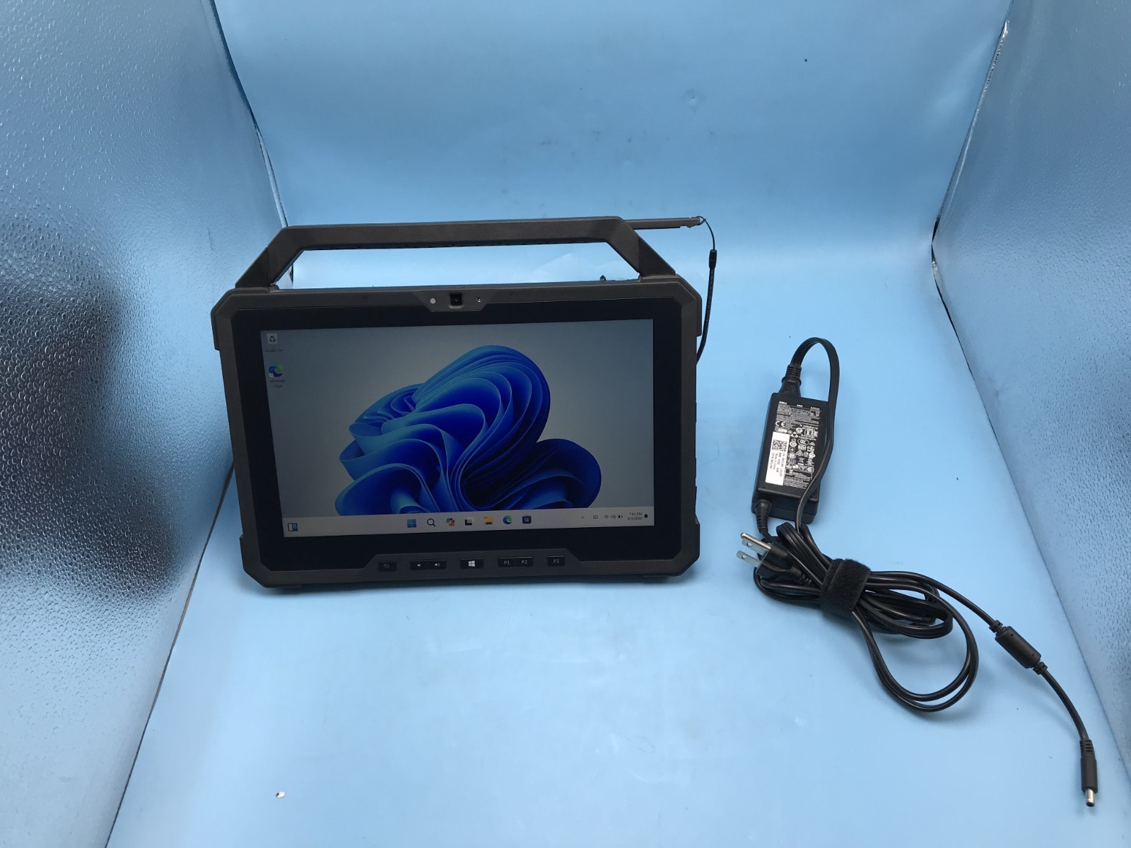 Dell Latitude 7212 Rugged 11.6″ Core i7-8650U 1.90GHZ 16GB RAM 256GB SSD Win 11