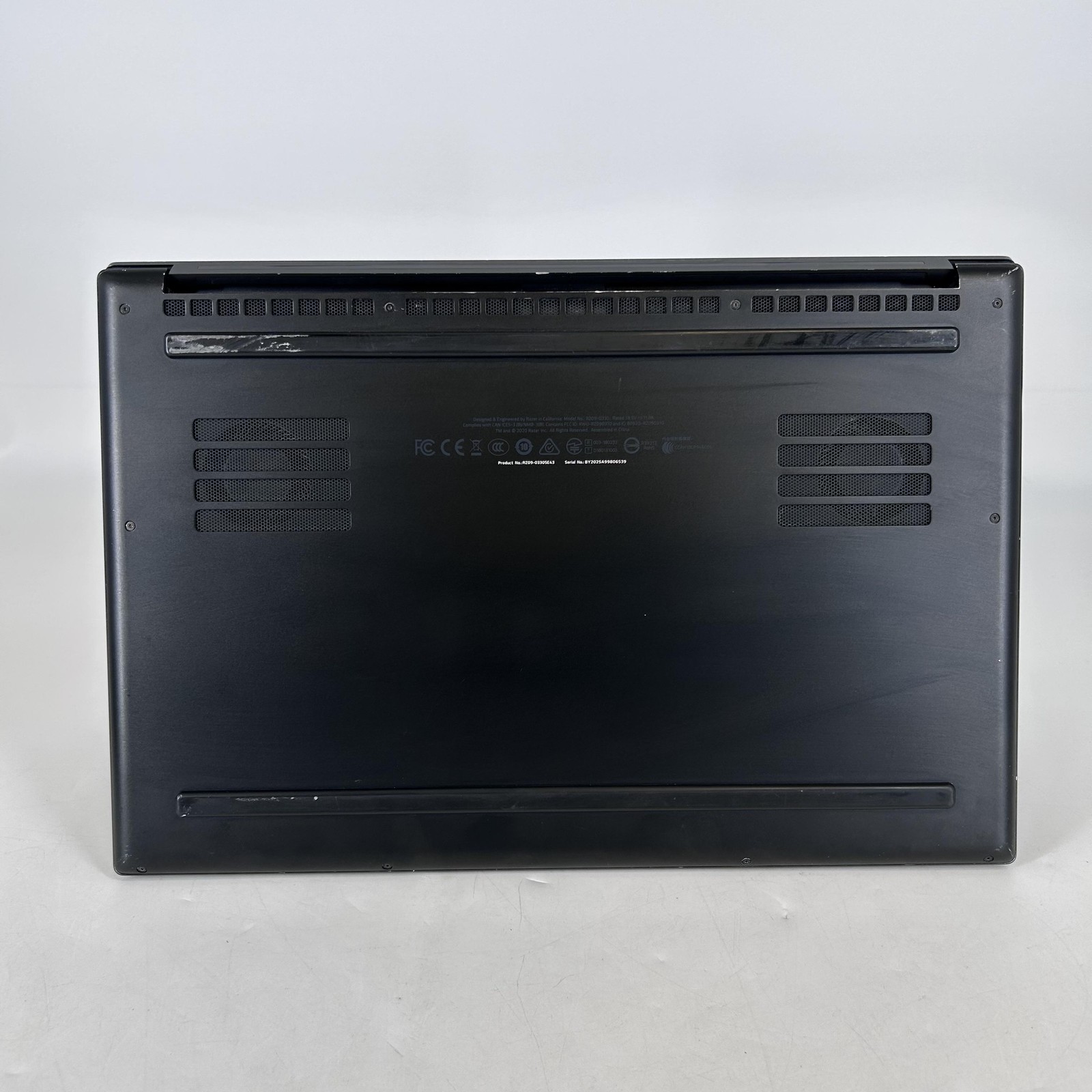 Razer Blade 15 Advanced 300Hz FHD i7-10875H 2.3GHz 16GB 1TB RTX 2080 Super Max-Q