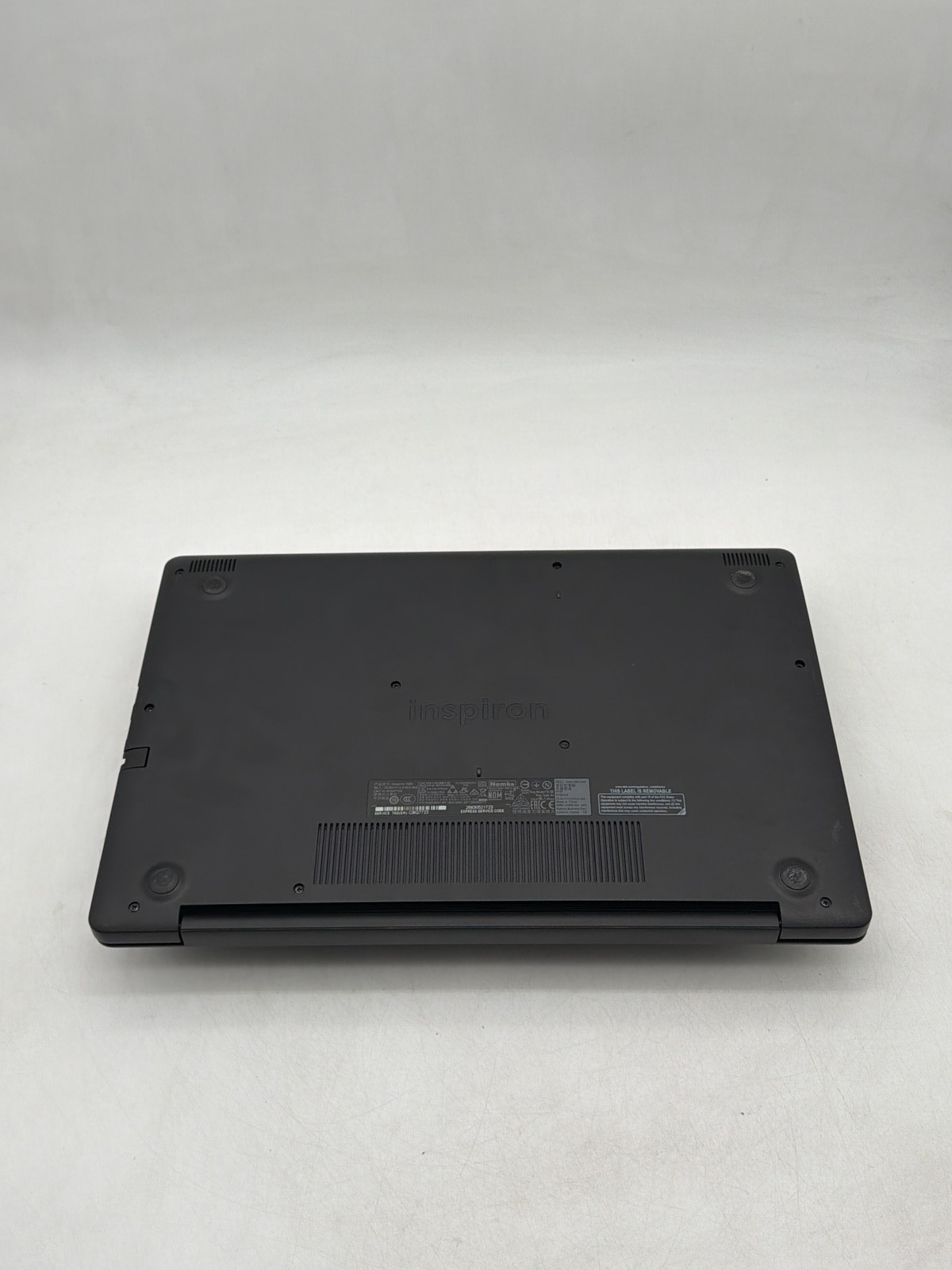 Dell Inspiron 3585 15.5″AMD Ryzen 3 2200U 8GB NO SSD NO OS — (READ)
