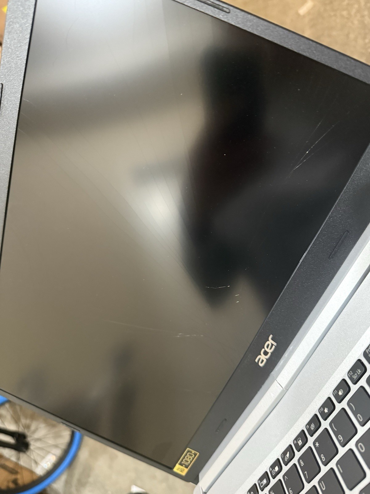 Damage Acer Aspire 5 A515-54-51DJ 15.6″ Laptop/i5-8265U/8GB/256GB SSD/W10H